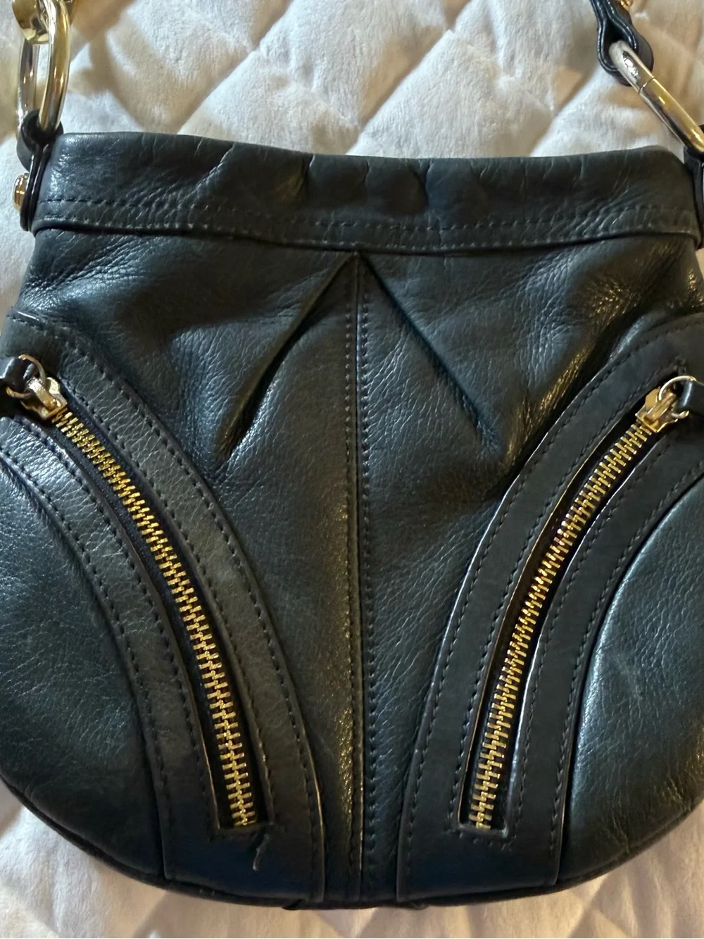 B. Makowsky Black Genuine Leather Crossbody Bag Pleated Front Gold Zipper